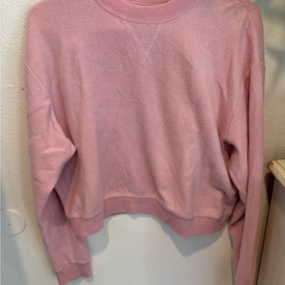 Elegant Pink Crew Neck Sweater - Picture 1 of 2
